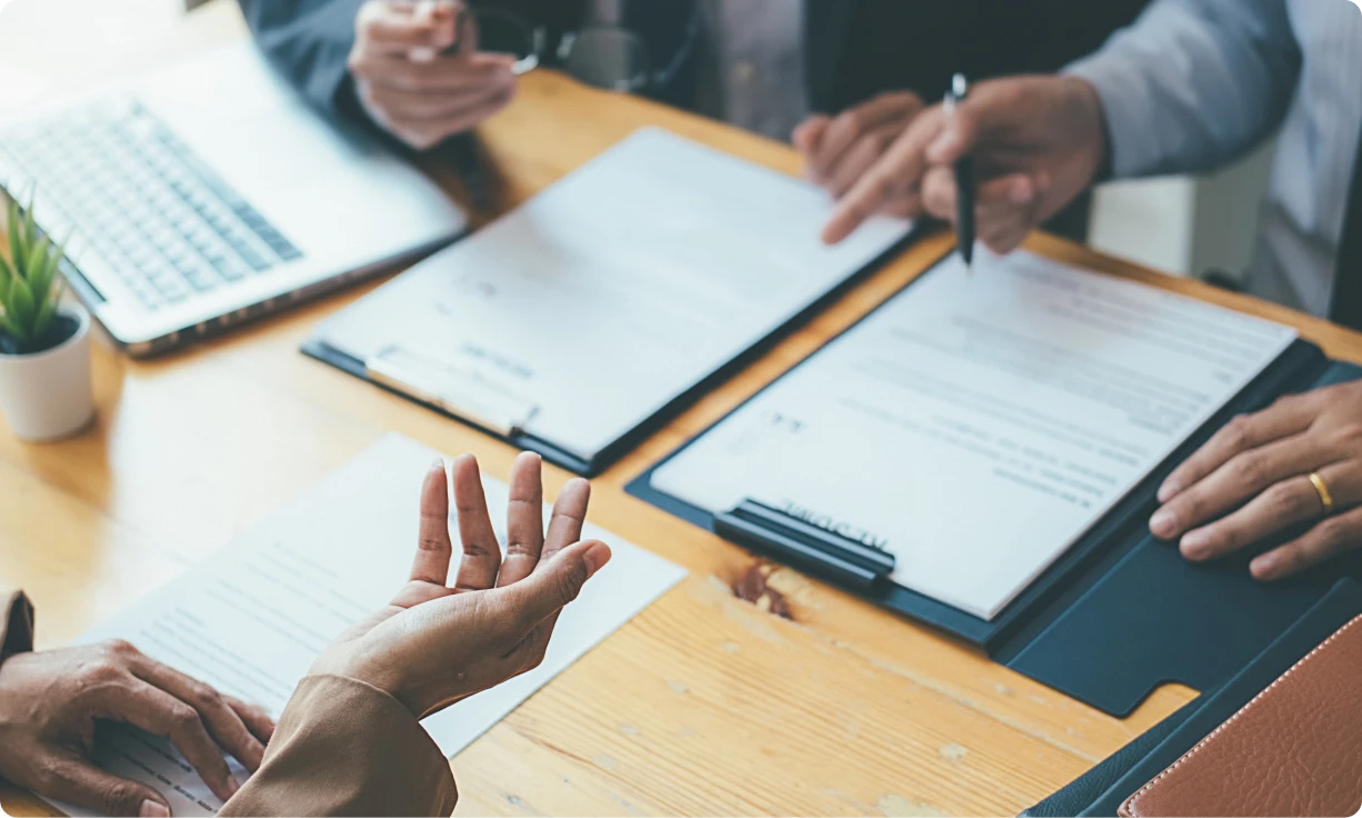 ビザ専門チーム