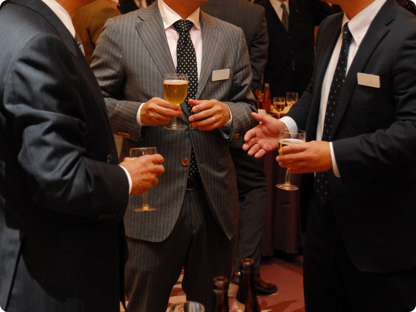 ホテル会場を利用した企業の創立100周年記念パーティー